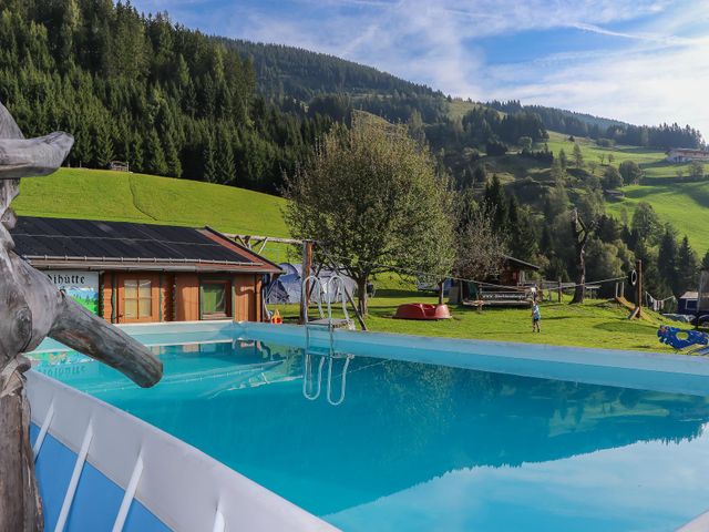 Chalet Heidihütte in Taxenbach